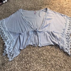 ✨baby blue cardigan with gorgeous lace designs✨